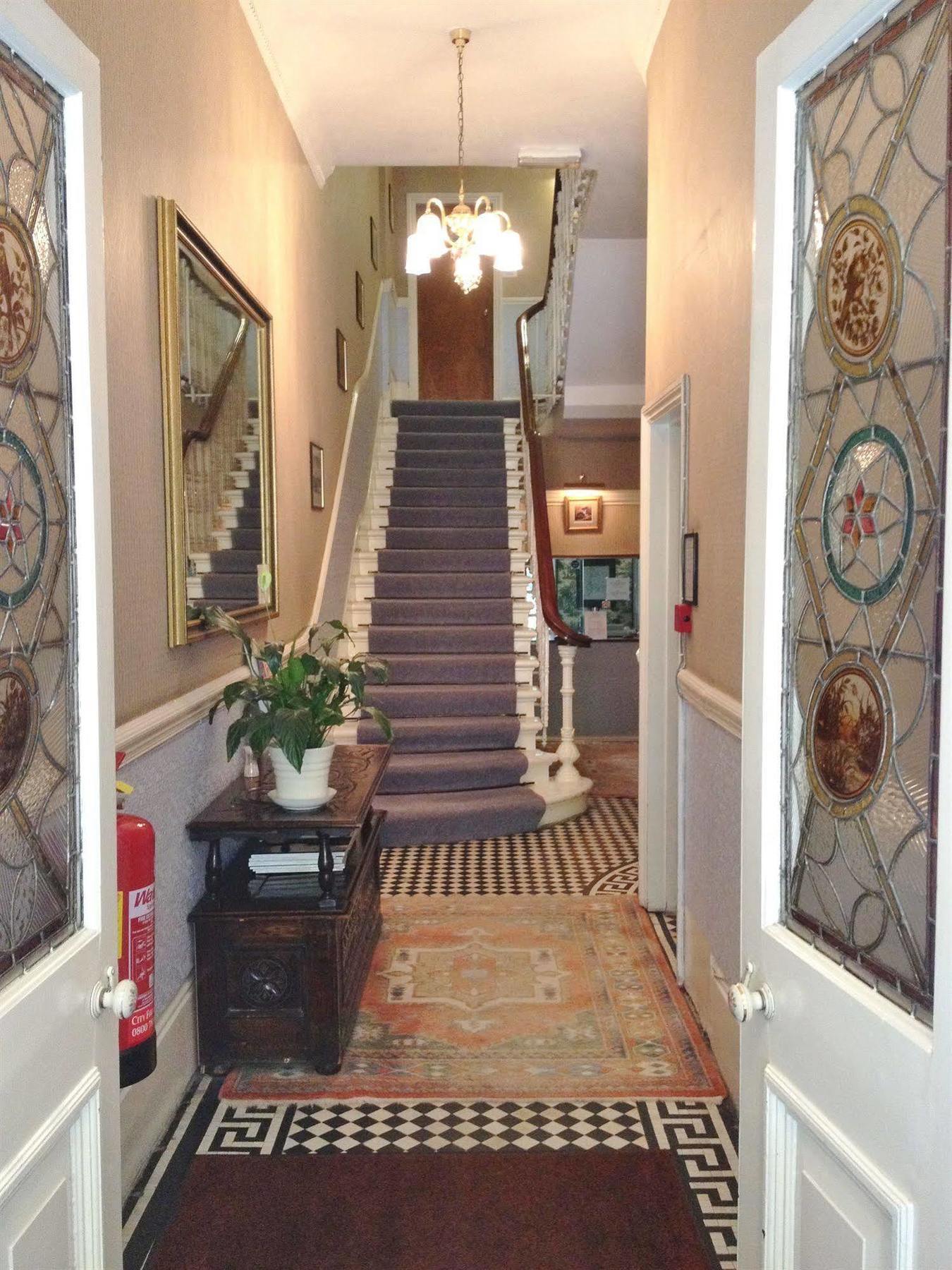 Merlyn Court Hotel London Exterior photo